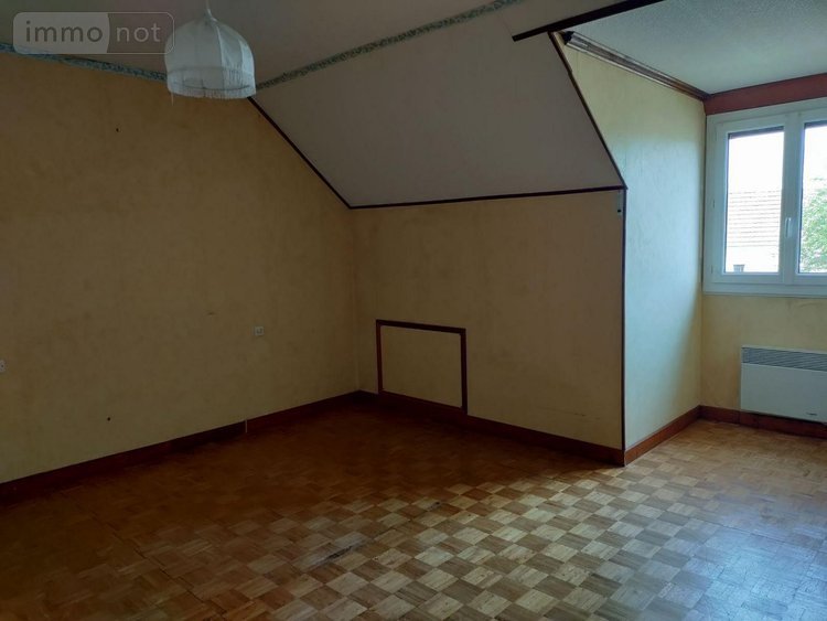 Maison a vendre Luché-Pringé 72800 Sarthe 108 m2 5 pièces 193880 euros