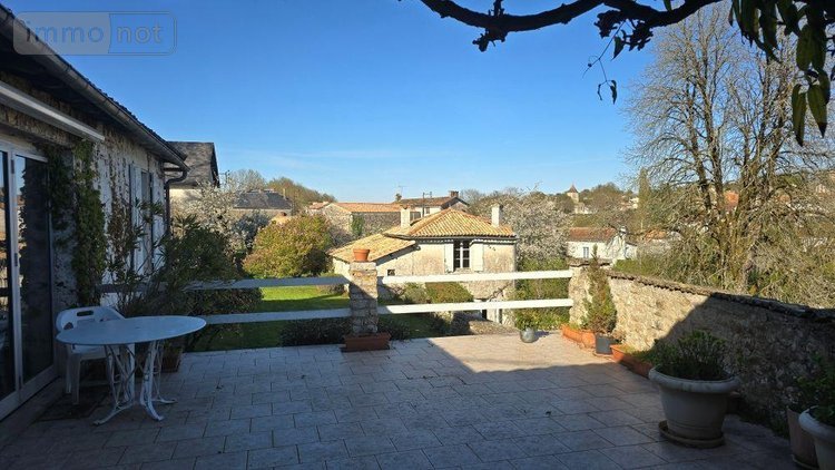 Maison a vendre Melle 79500 Deux-Sèvres 258 m2 13 pièces 332700 euros