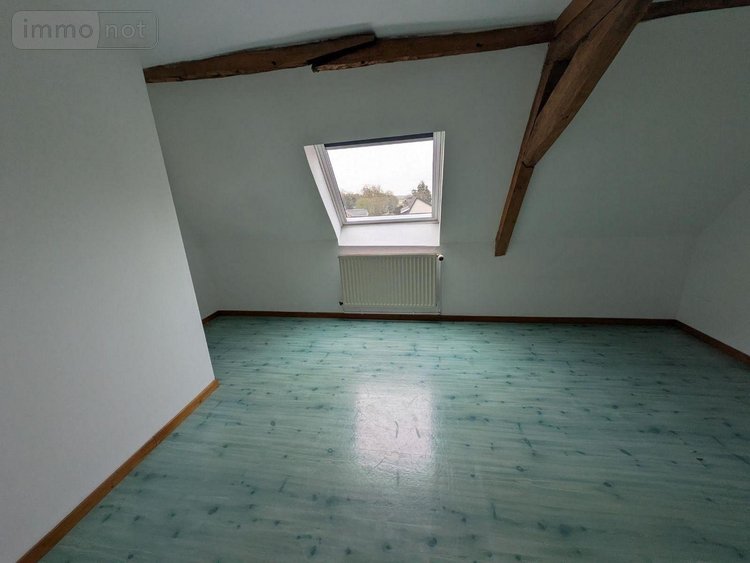 Fonds et murs commerciaux a vendre Bergues 59380 Nord  362000 euros