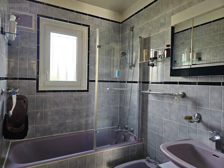 Maison a vendre Saint-Amand-Montrond 18200 Cher 109 m2 7 pièces 158750 euros