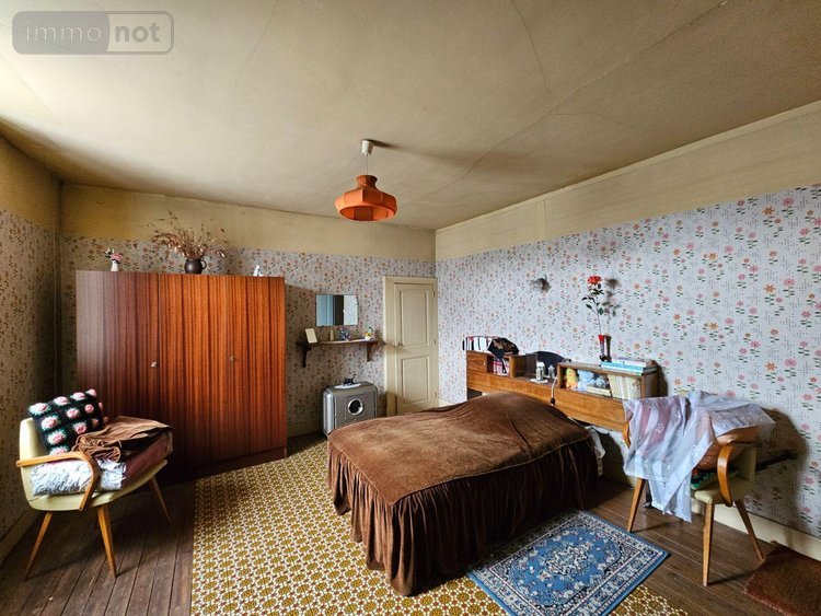Maison a vendre Saint-Amand-Montrond 18200 Cher 72 m2 5 pièces 63600 euros
