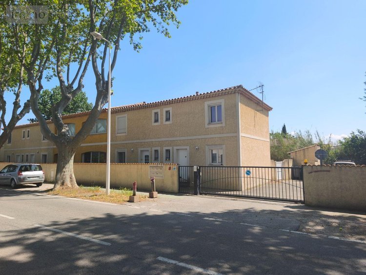 Appartement a vendre Saint-Martin-de-Crau 13310 Bouches-du-Rhône 63 m2 3 pièces 210500 euros