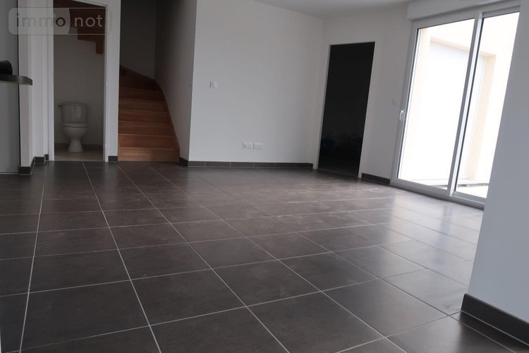 Location maison L'Hermitage 35590 Ille-et-Vilaine 101 m2 5 pièces 1135 euros