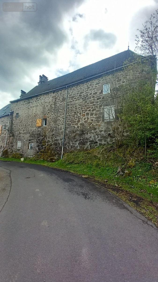 Maison a vendre Albepierre-Bredons 15300 Cantal  63830 euros