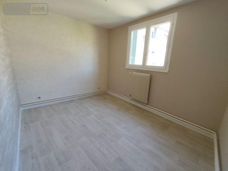 Appartement a vendre Riom 63200 Puy-de-Dôme 64 m2 4 pièces 126600 euros