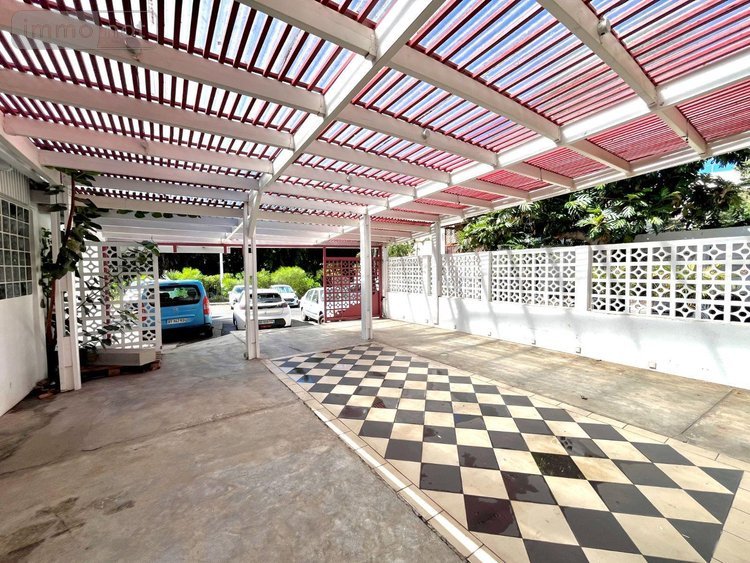 Fonds et murs commerciaux a vendre Saint-Paul 97460 Réunion 40 m2  59900 euros