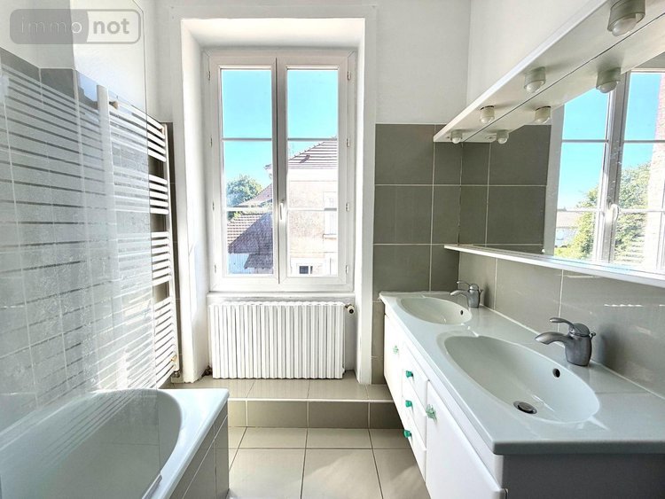 Maison a vendre La Tour-du-Pin 38110 Isère 90 m2 4 pièces 249000 euros