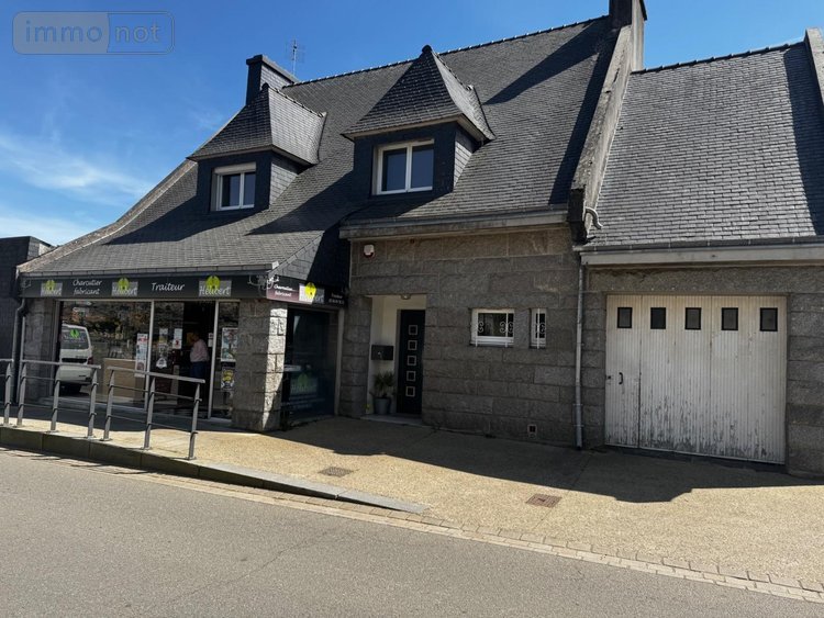 Fonds et murs commerciaux a vendre Bourg-Blanc 29860 Finistère  198400 euros