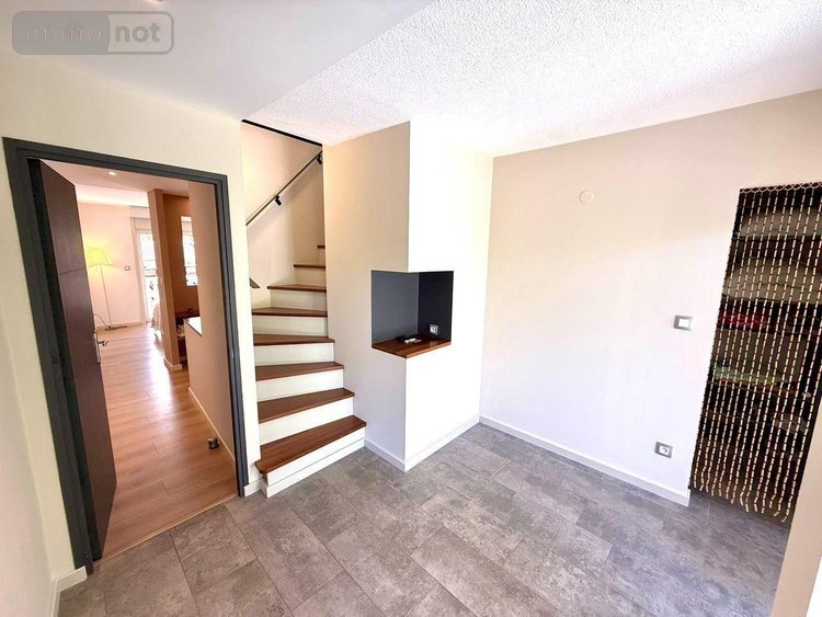 Appartement a vendre Saint-Gilles-les-Bains 97434 Réunion 80 m2 4 pièces 639000 euros