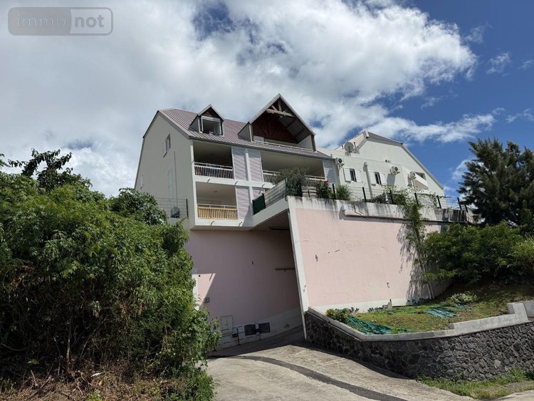Appartement a vendre Sainte-Clotilde 97490 Réunion 104 m2 3 pièces 350000 euros