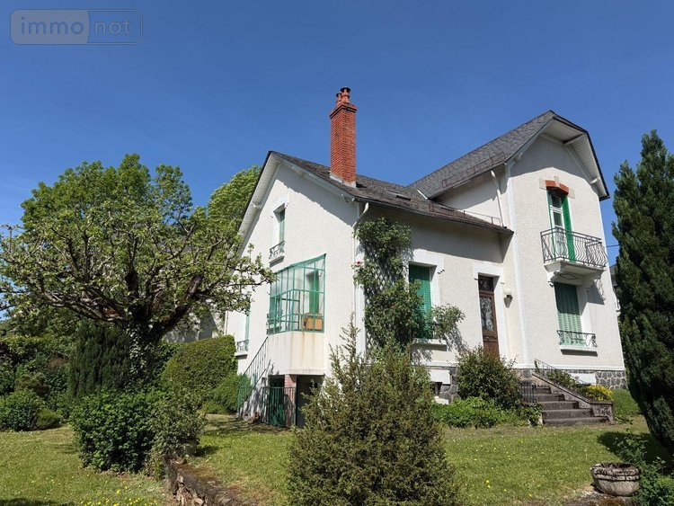 Maison a vendre Mauriac 15200 Cantal 134 m2 6 pièces 159000 euros