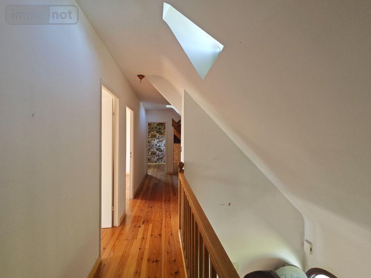 Vente aux encheres maison Erdeven 56410 Morbihan 145 m2 8 pièces 300000 euros