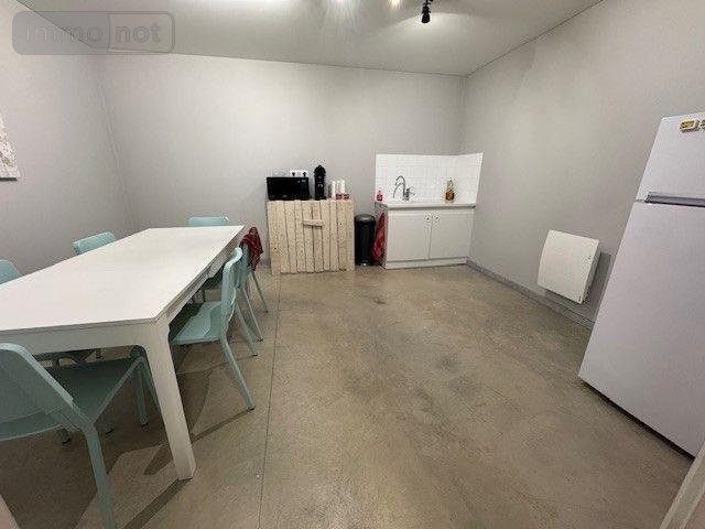Location fonds et murs commerciaux Cormontreuil 51350 Marne 537 m2  6340 euros
