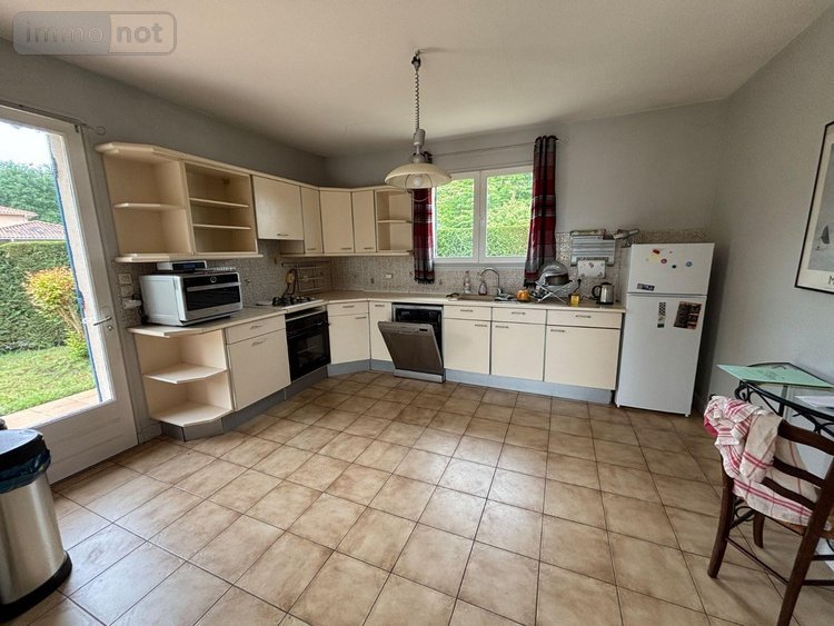 Maison a vendre Blanquefort 33290 Gironde 160 m2 7 pièces 447000 euros