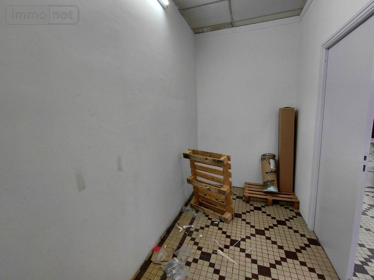 Fonds et murs commerciaux a vendre Pontivy 56300 Morbihan 209 m2  293680 euros