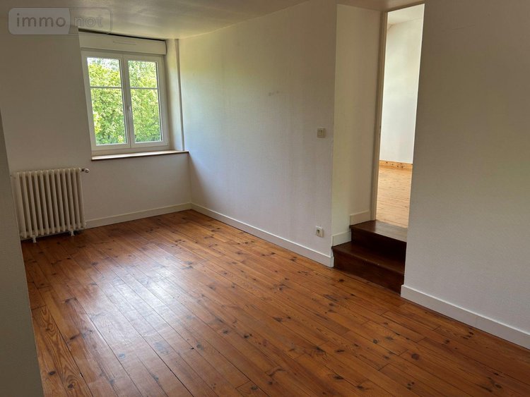Location maison Sainte-Honorine-la-Chardonne 61430 Orne 87 m2 3 pièces 550 euros