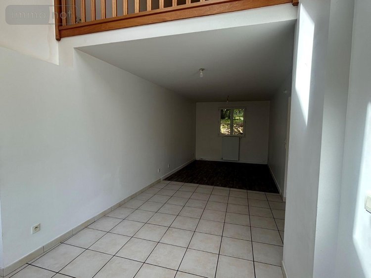 Location maison Sainte-Honorine-la-Chardonne 61430 Orne 87 m2 3 pièces 550 euros