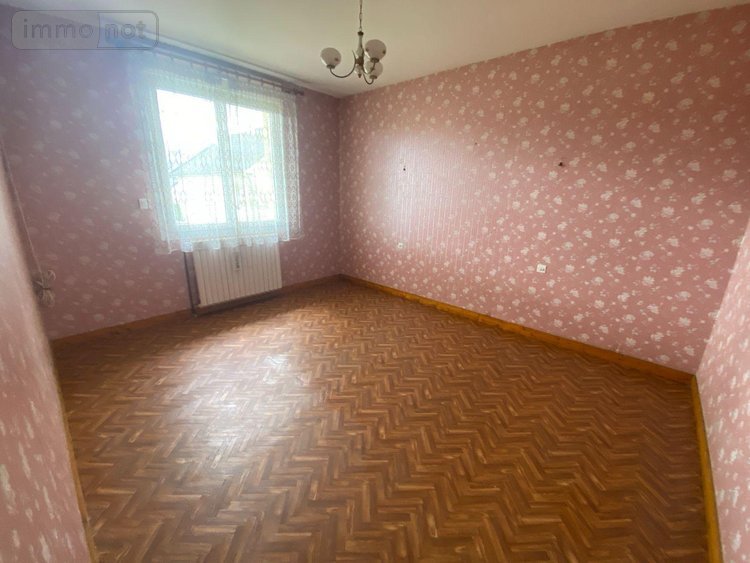 Location maison Martigné-sur-Mayenne 53470 Mayenne 80 m2 4 pièces 600 euros