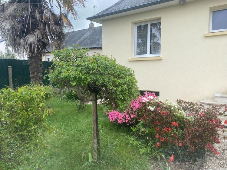 Location maison Martigné-sur-Mayenne 53470 Mayenne 80 m2 4 pièces 600 euros