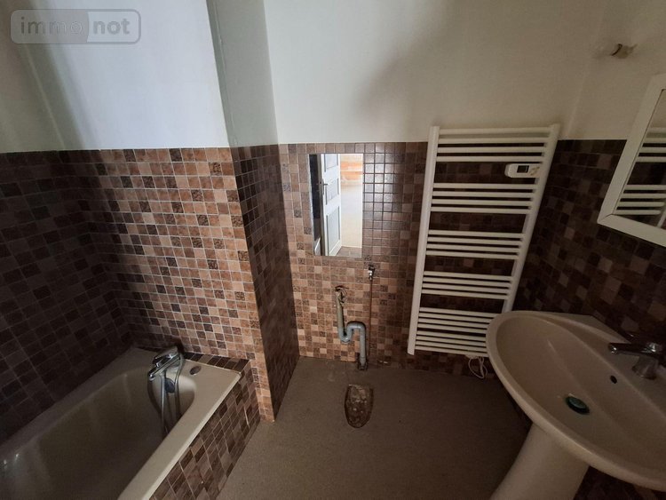 Appartement a vendre Brive-la-Gaillarde 19100 Corrèze 25 m2 1 pièce 54500 euros
