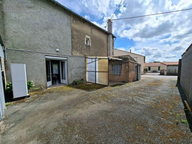 Maison a vendre Genneton 79150 Deux-Sèvres 143 m2 7 pièces 96300 euros