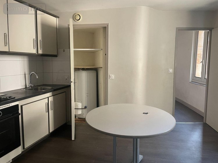 Immeuble a vendre Lacapelle-Marival 46120 Lot 89 m2  68000 euros