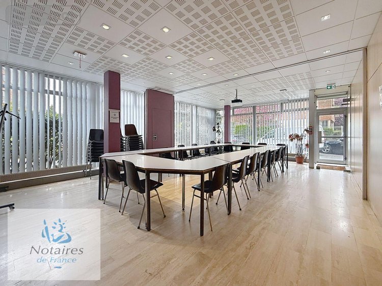 Fonds et murs commerciaux a vendre Hazebrouck 59190 Nord 125 m2  141750 euros