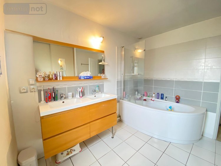 Maison a vendre Arnage 72230 Sarthe 84 m2  173250 euros