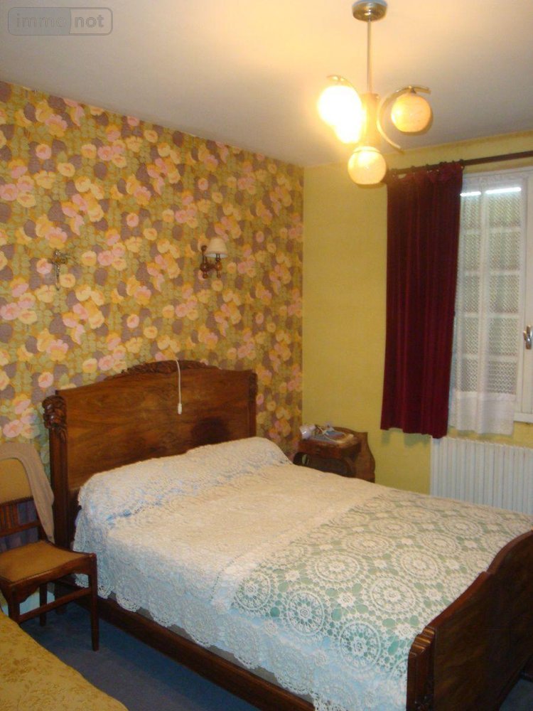 Maison a vendre Mauriac 15200 Cantal 5 pièces 148400 euros