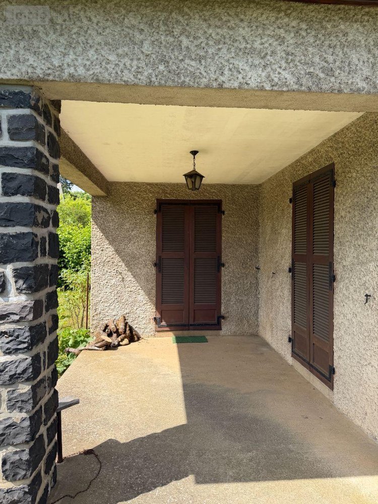 Maison a vendre Mauriac 15200 Cantal 5 pièces 148400 euros