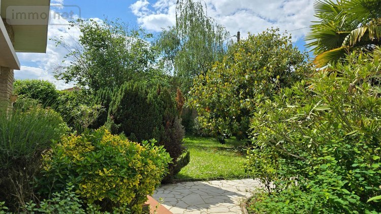 Maison a vendre Sauzé-Vaussais 79190 Deux-Sèvres 134 m2 10 pièces 162750 euros