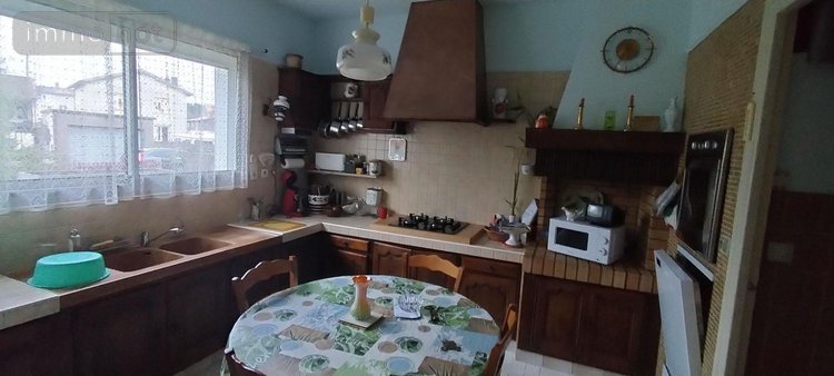 Maison a vendre Sauzé-Vaussais 79190 Deux-Sèvres 134 m2 10 pièces 162750 euros