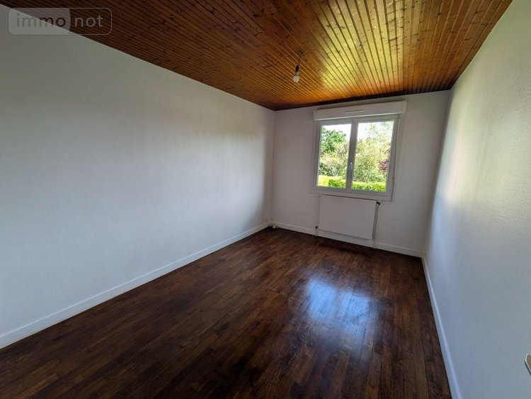 Location maison Bruz 35170 Ille-et-Vilaine 99 m2 5 pièces 830 euros