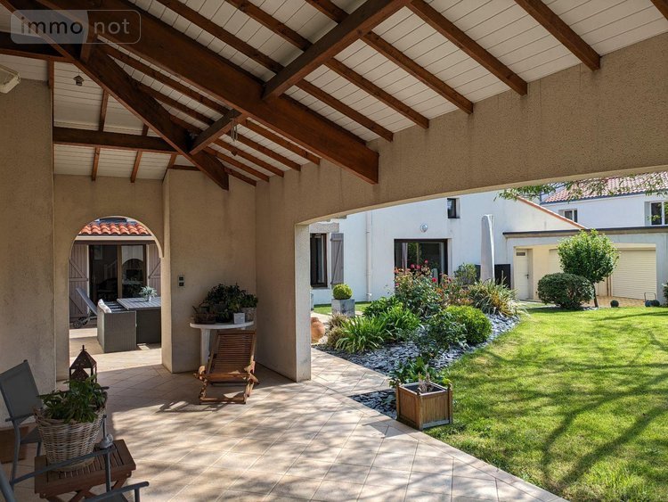 Maison a vendre Les Herbiers 85500 Vendée 160 m2 7 pièces 465000 euros