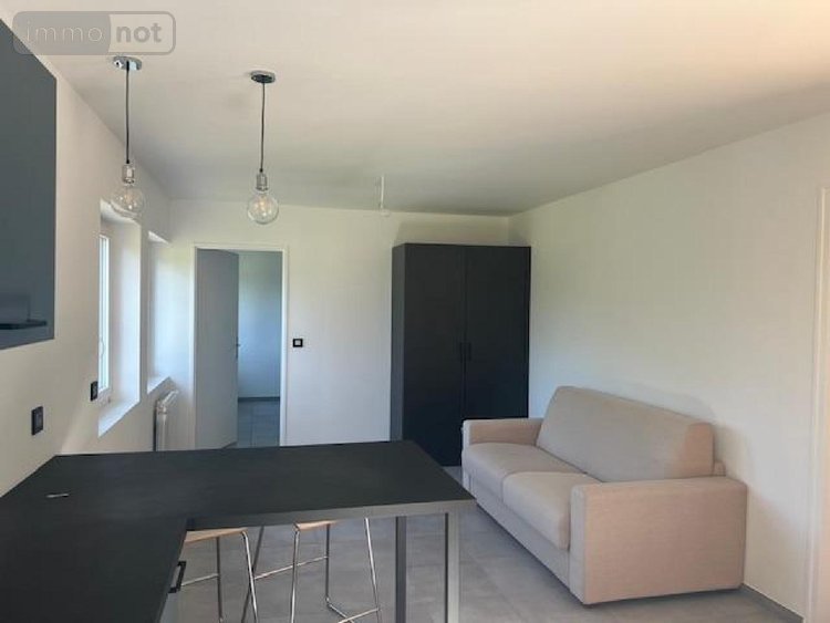 Location appartement Louhans Châteaurenaud 71500 Saône-et-Loire 34 m2 2 pièces 565 euros