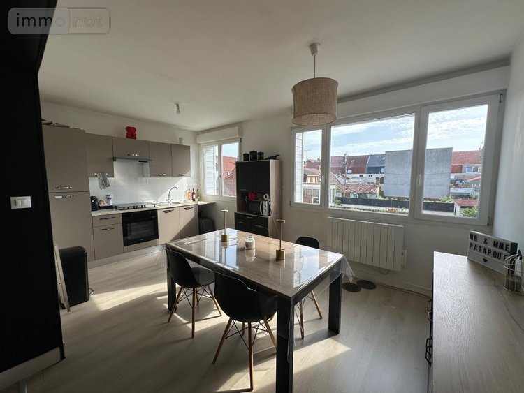 Immeuble a vendre Rosendael 59240 Nord 147 m2  379500 euros