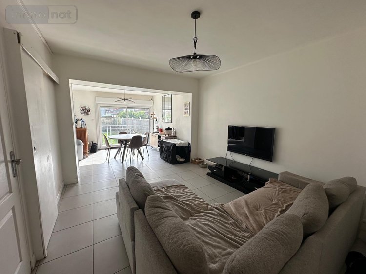 Immeuble a vendre Rosendael 59240 Nord 147 m2  379500 euros