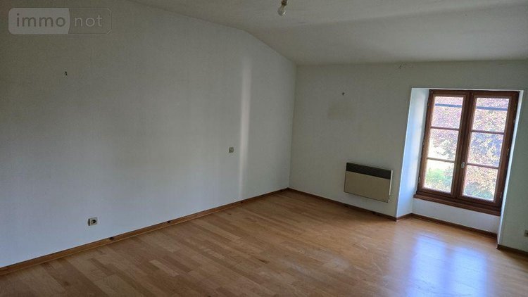 Maison a vendre Lezay 79120 Deux-Sèvres 175 m2 7 pièces 167900 euros
