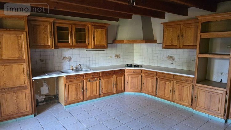 Maison a vendre Lezay 79120 Deux-Sèvres 175 m2 7 pièces 167900 euros
