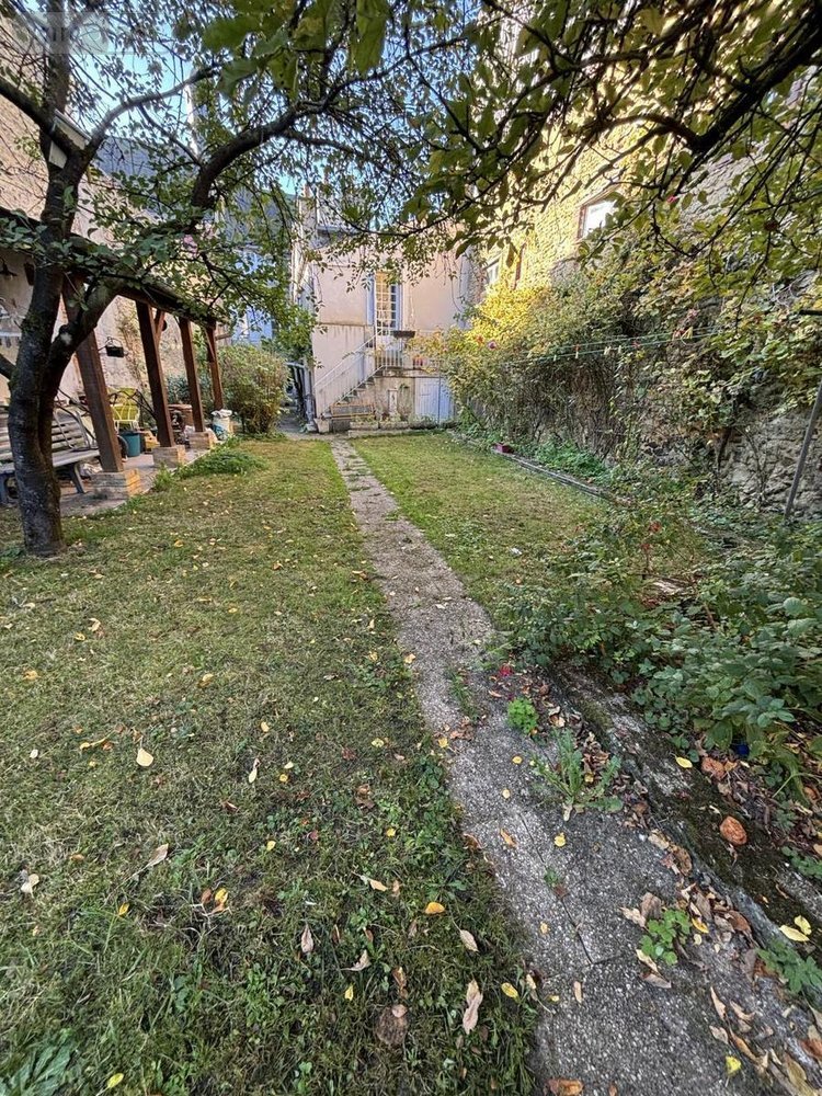 Maison a vendre Saint-Calais 72120 Sarthe 280 m2 7 pièces 177320 euros