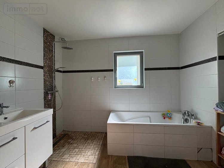 Maison a vendre Jayat 01340 Ain 201 m2 6 pièces 329000 euros