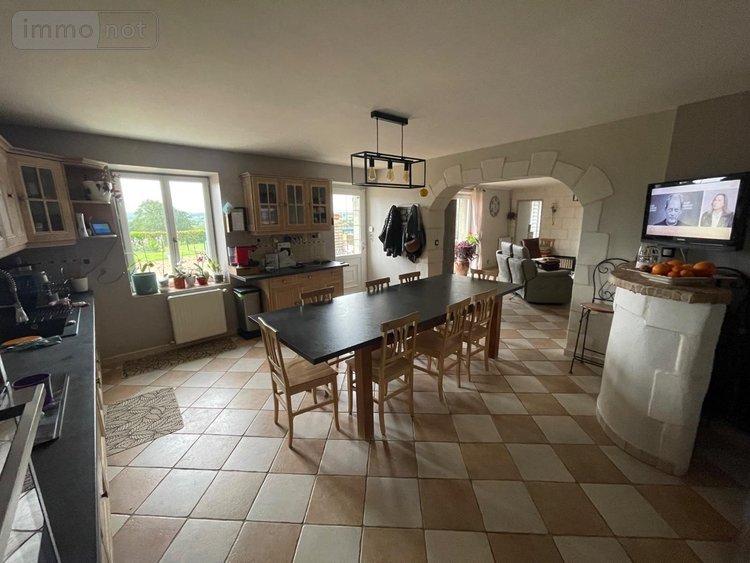 Maison a vendre Pruillé-l'Éguillé 72150 Sarthe 150 m2  246750 euros