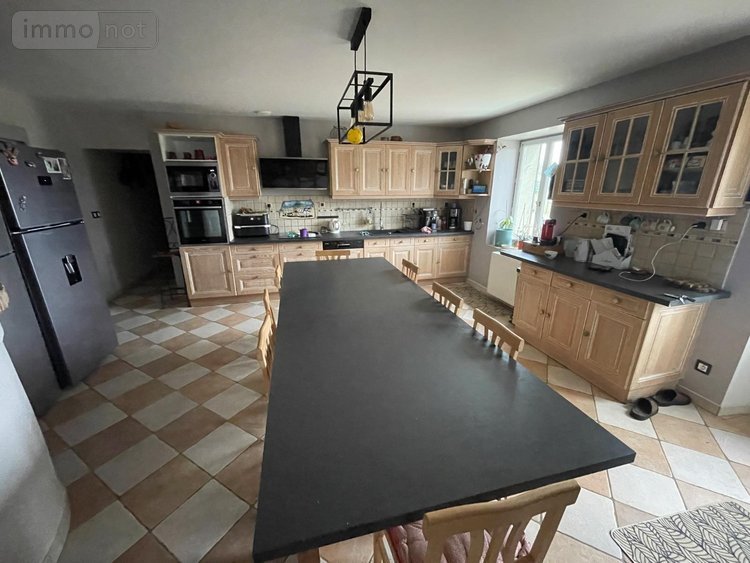 Maison a vendre Pruillé-l'Éguillé 72150 Sarthe 150 m2  246750 euros