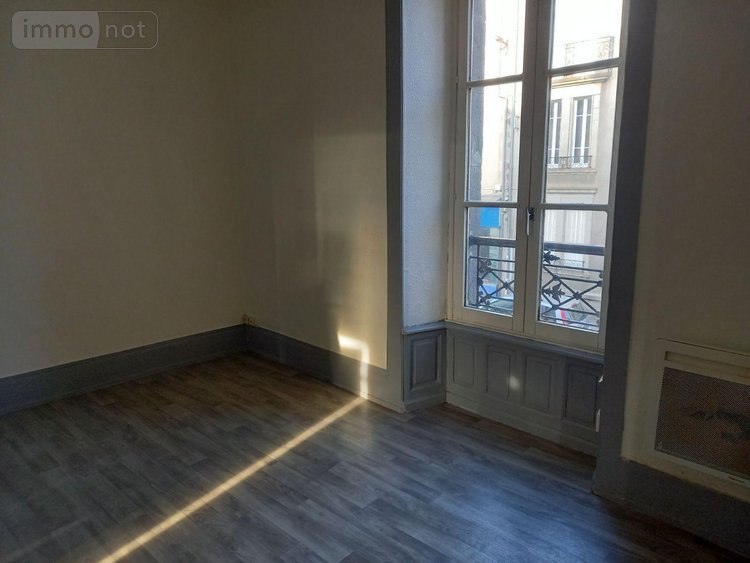 Immeuble a vendre Aurillac 15000 Cantal 197 m2  243000 euros