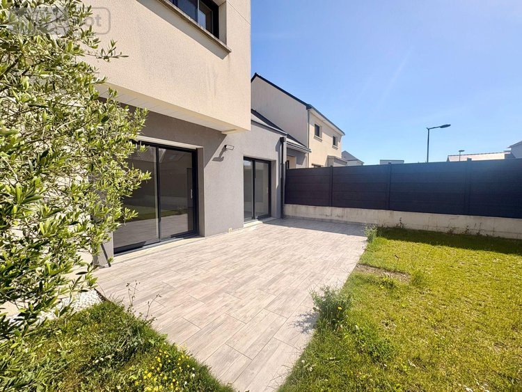 Maison a vendre Domloup 35410 Ille-et-Vilaine 137 m2 6 pièces 393300 euros