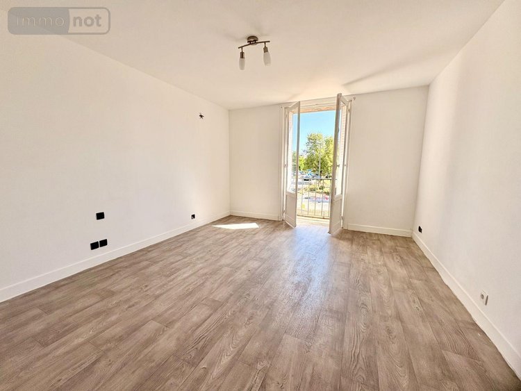 Appartement a vendre Fougères 35300 Ille-et-Vilaine 99 m2 4 pièces 136000 euros