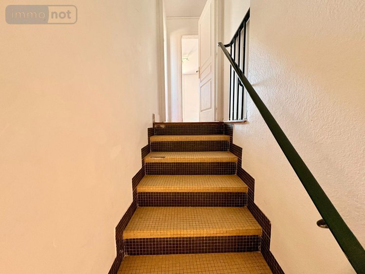 Appartement a vendre Fougères 35300 Ille-et-Vilaine 99 m2 4 pièces 136000 euros