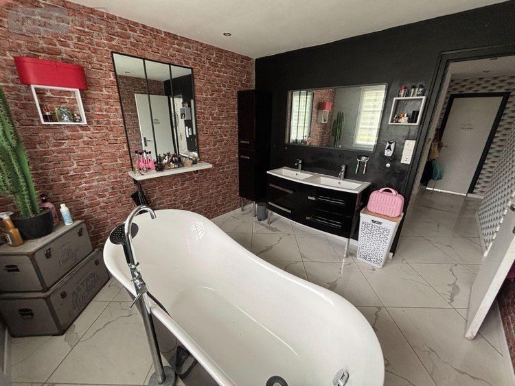 Maison a vendre La Chapelle Fleurigné 35133 Ille-et-Vilaine 237 m2 6 pièces 332670 euros