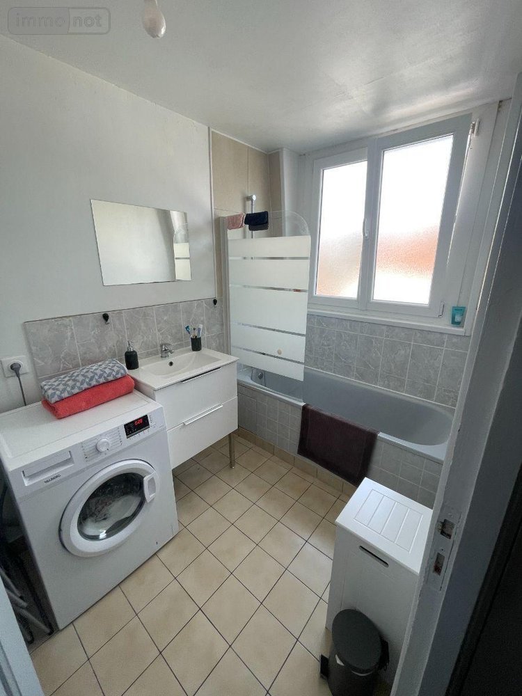 Location appartement Saint-Pol-sur-Ternoise 62130 Pas-de-Calais 66 m2 3 pièces 600 euros