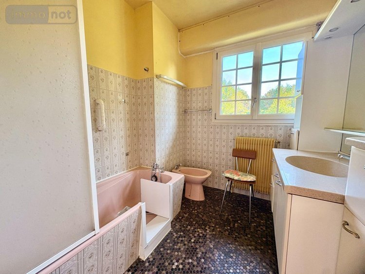 Maison a vendre Vern-sur-Seiche 35770 Ille-et-Vilaine 137 m2 6 pièces 403650 euros